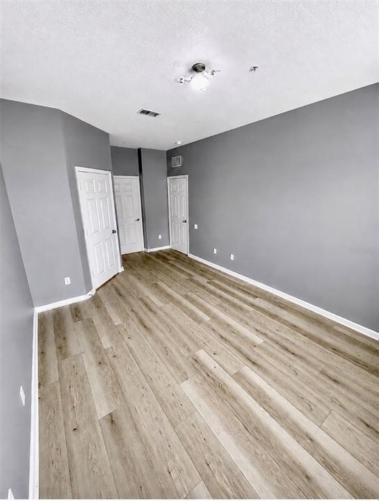 For Rent: $2,100 (3 beds, 2 baths, 1247 Square Feet)