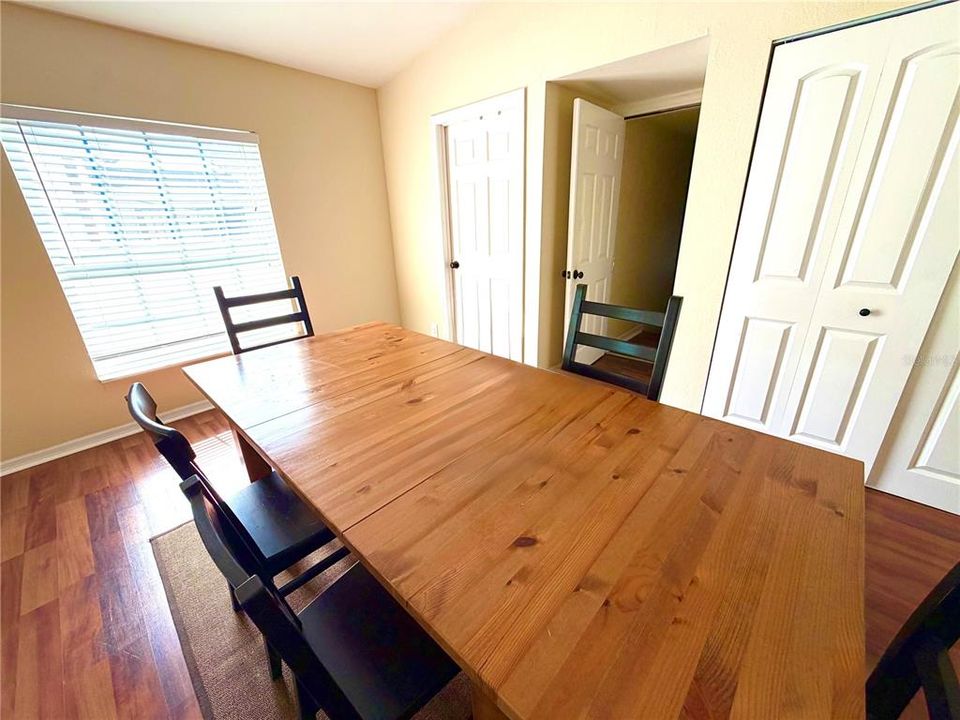 En Renta: $3,350 (3 camas, 2 baños, 1984 Pies cuadrados)