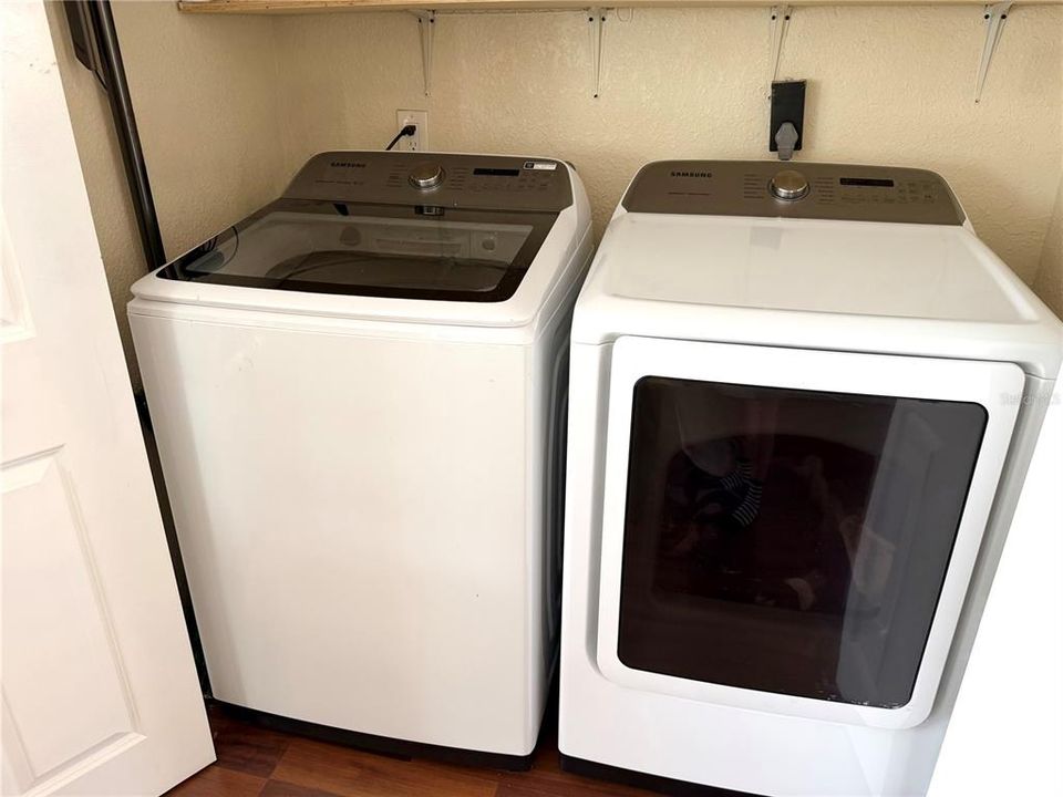 En Renta: $3,350 (3 camas, 2 baños, 1984 Pies cuadrados)