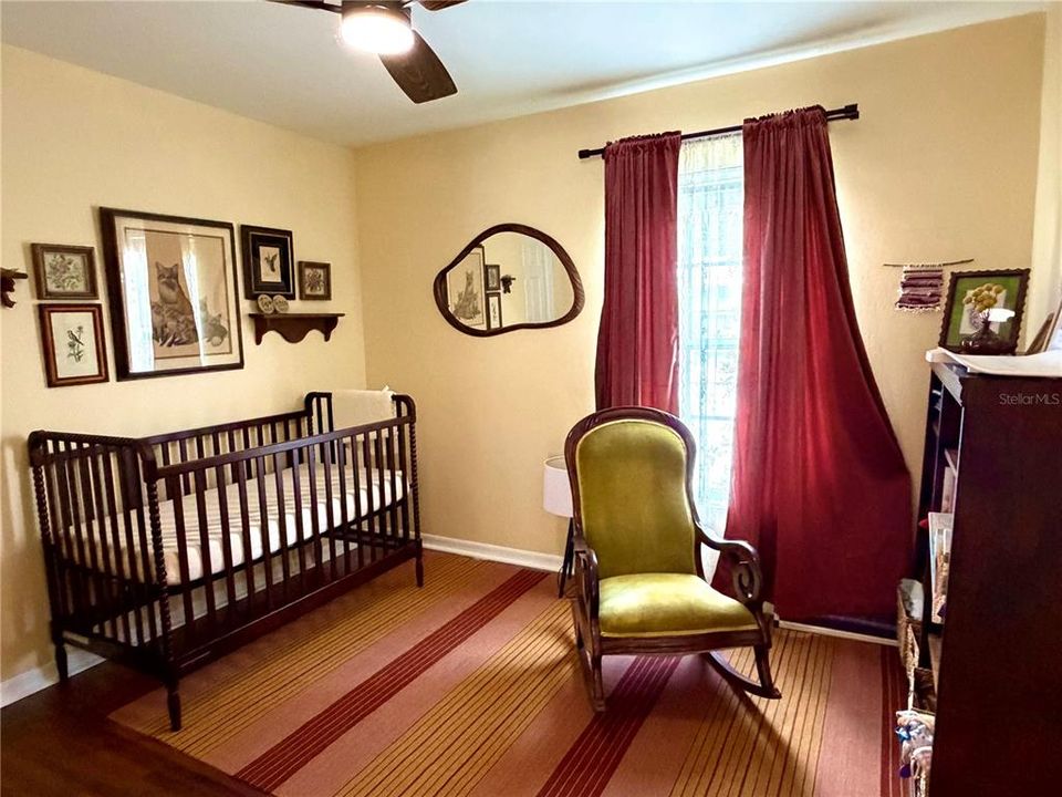 En Renta: $3,350 (3 camas, 2 baños, 1984 Pies cuadrados)