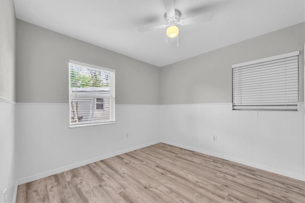 For Sale: $379,900 (3 beds, 1 baths, 1390 Square Feet)