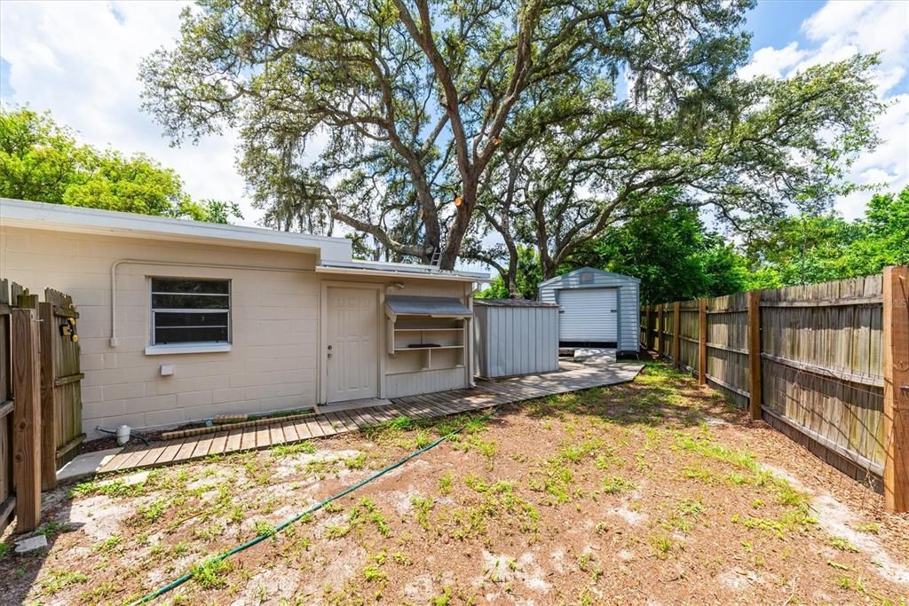 For Sale: $379,900 (3 beds, 1 baths, 1390 Square Feet)