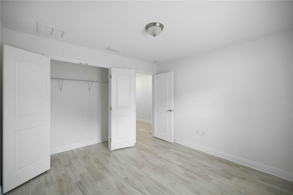 For Sale: $388,999 (4 beds, 2 baths, 2346 Square Feet)