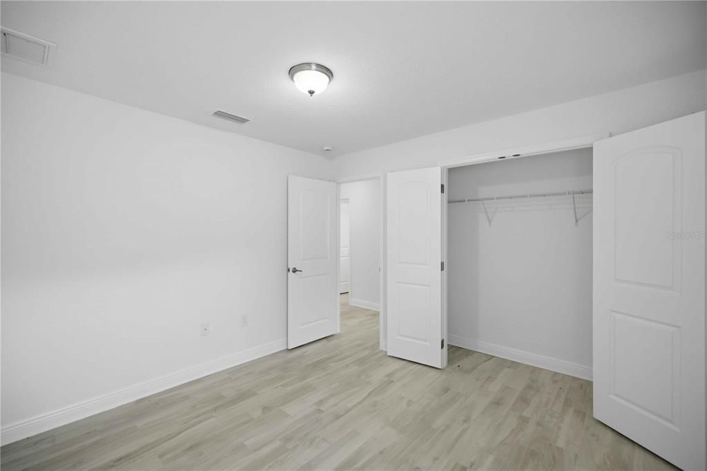 For Sale: $388,999 (4 beds, 2 baths, 2346 Square Feet)