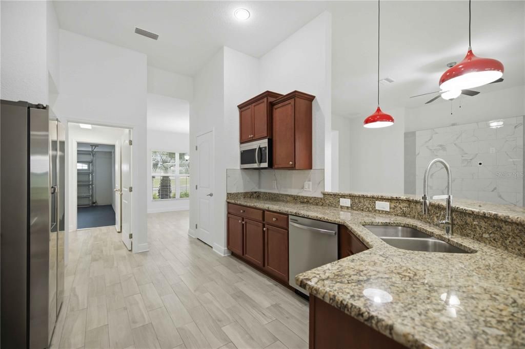 For Sale: $388,999 (4 beds, 2 baths, 2346 Square Feet)