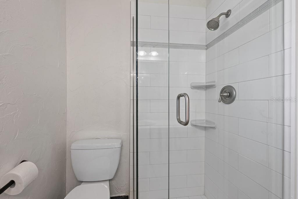 For Sale: $1,250,000 (4 beds, 3 baths, 2320 Square Feet)
