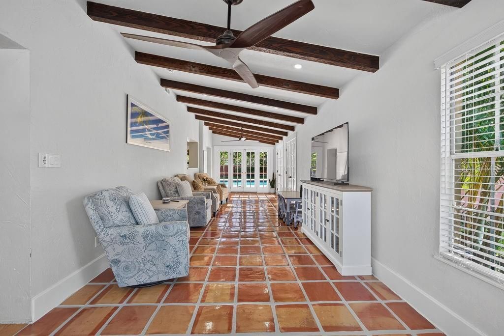 For Sale: $1,250,000 (4 beds, 3 baths, 2320 Square Feet)