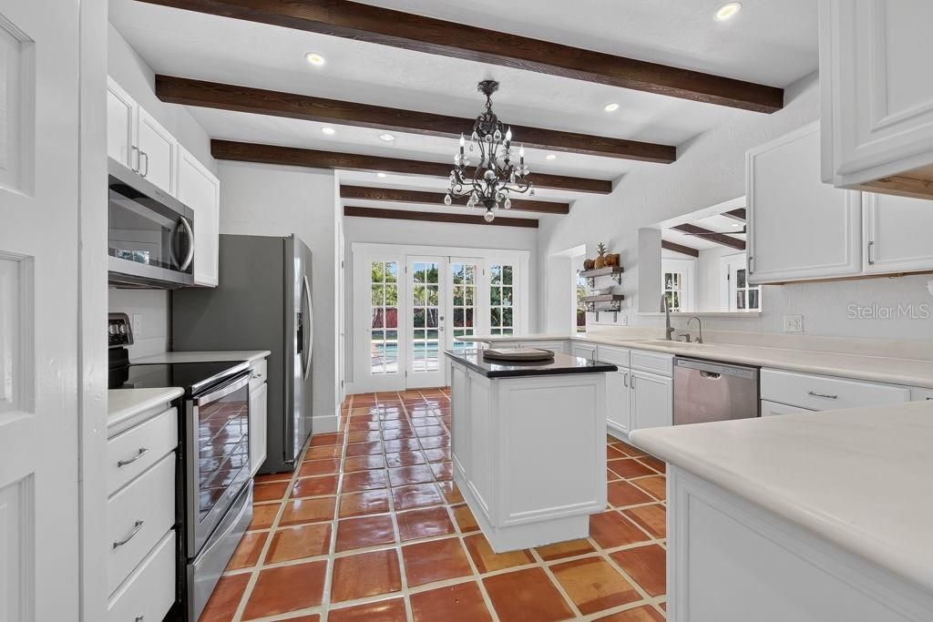 For Sale: $1,250,000 (4 beds, 3 baths, 2320 Square Feet)