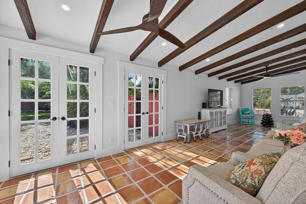 For Sale: $1,250,000 (4 beds, 3 baths, 2320 Square Feet)