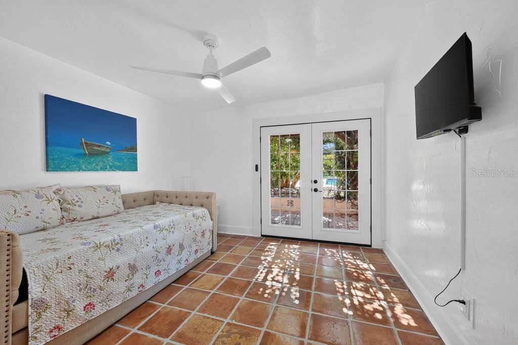 For Sale: $1,250,000 (4 beds, 3 baths, 2320 Square Feet)