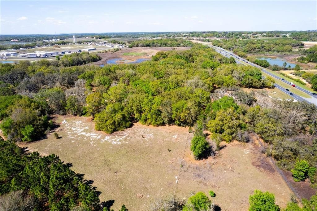 En Venta: $7,499,000 (13.73 acres)