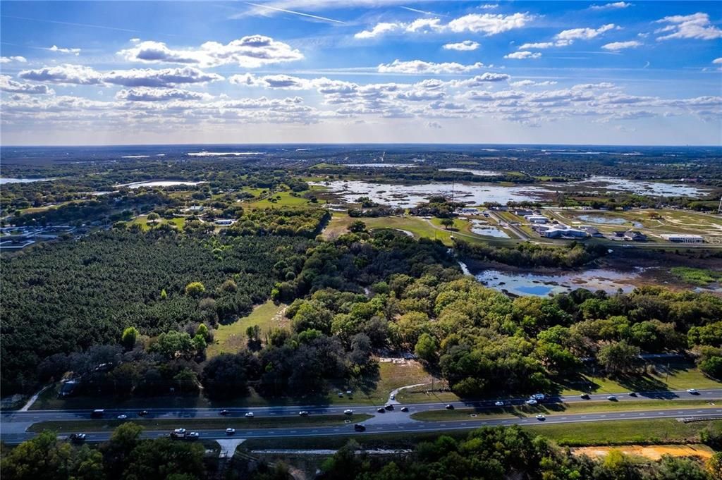 En Venta: $7,499,000 (13.73 acres)