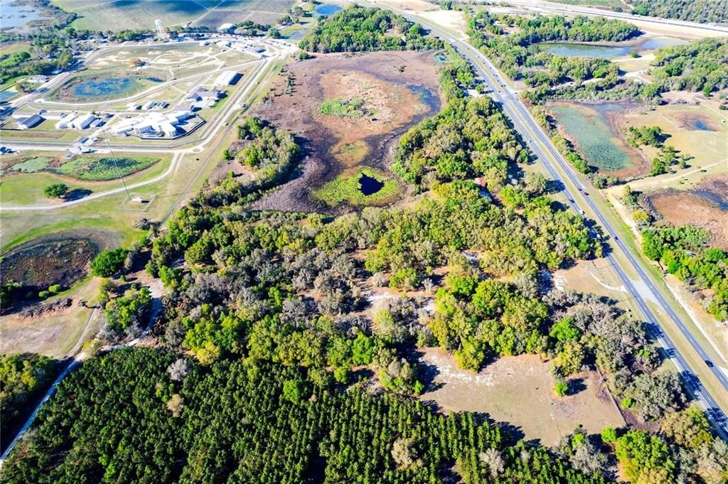 En Venta: $7,499,000 (13.73 acres)