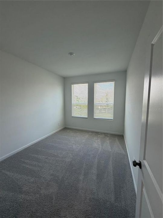 В аренду: $2,990 (5 спален, 3 ванн, 2546 Квадратных фут)