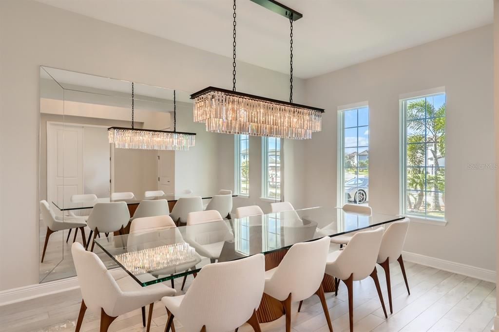 En Venta: $2,200,000 (6 camas, 4 baños, 4311 Pies cuadrados)