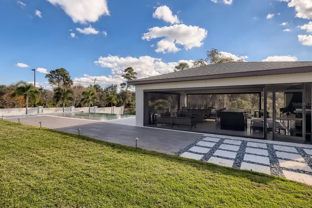 En Venta: $2,200,000 (6 camas, 4 baños, 4311 Pies cuadrados)