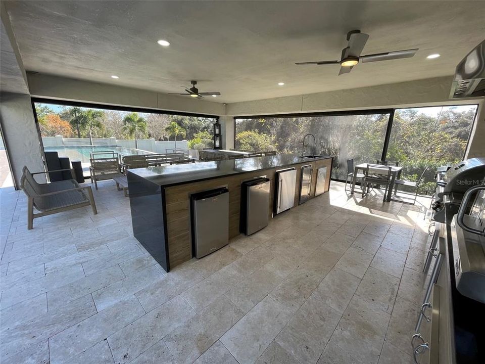 En Venta: $2,200,000 (6 camas, 4 baños, 4311 Pies cuadrados)