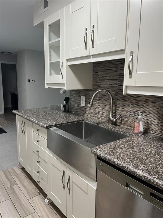 В аренду: $1,550 (2 спален, 2 ванн, 918 Квадратных фут)