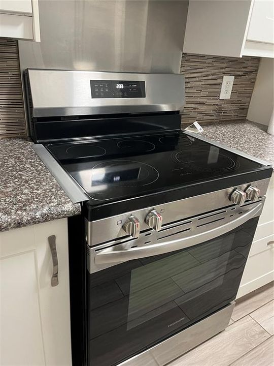 В аренду: $1,550 (2 спален, 2 ванн, 918 Квадратных фут)