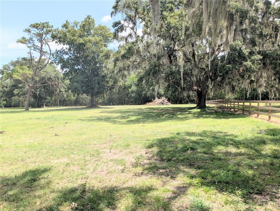 For Sale: $1,299,999 (6 beds, 4 baths, 5072 Square Feet)