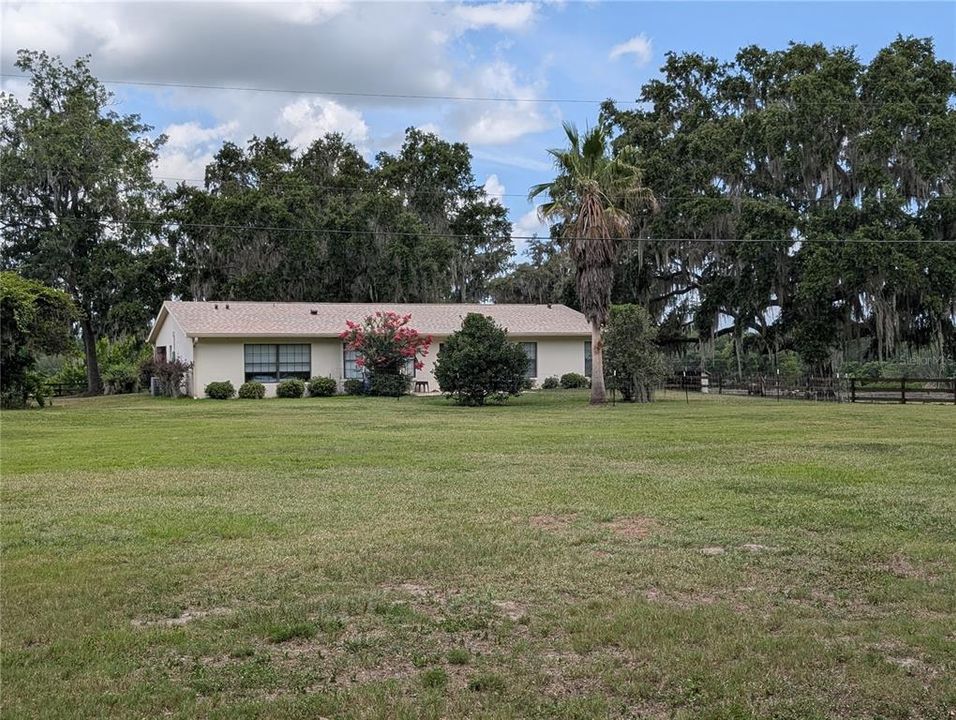 For Sale: $1,299,999 (6 beds, 4 baths, 5072 Square Feet)