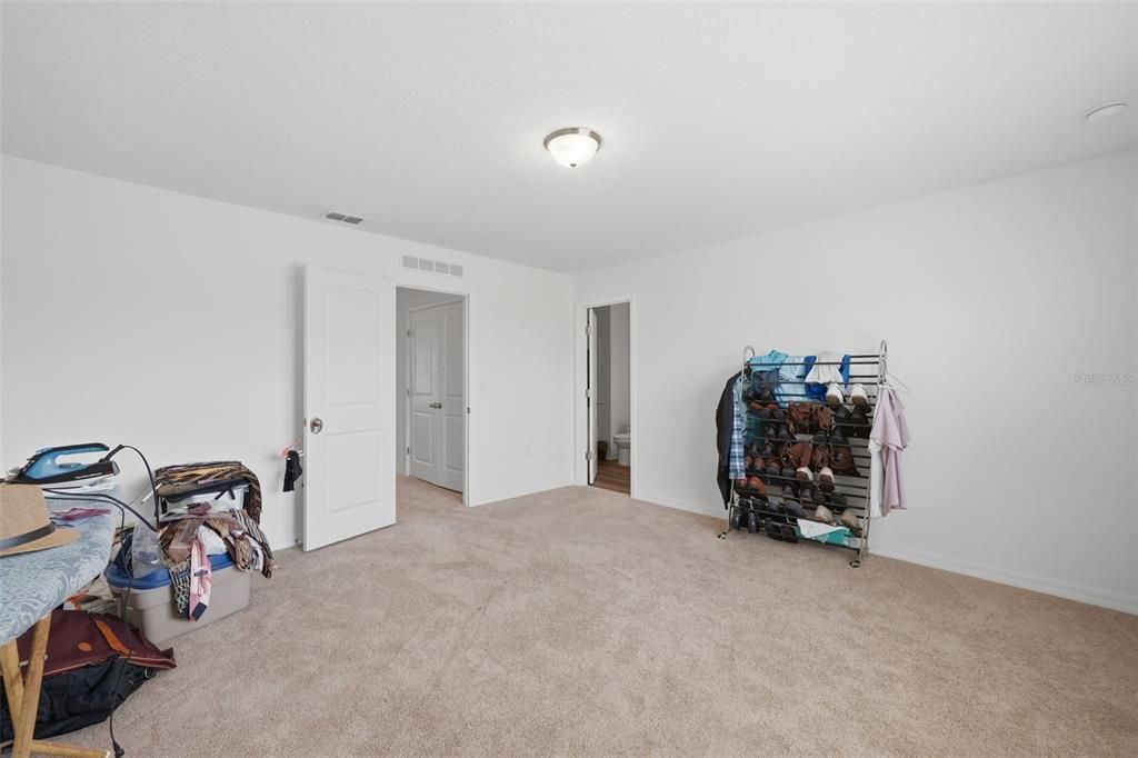 En Venta: $198,900 (3 camas, 2 baños, 1404 Pies cuadrados)