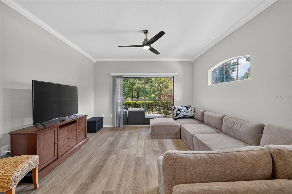 En Venta: $275,000 (2 camas, 2 baños, 1080 Pies cuadrados)