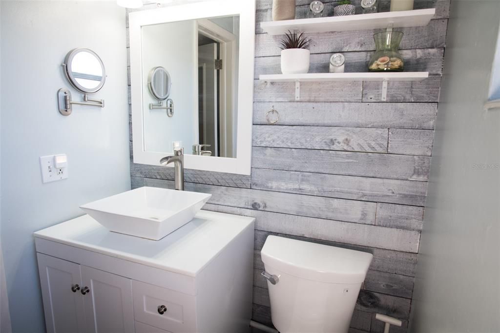 For Sale: $382,500 (3 beds, 1 baths, 1337 Square Feet)