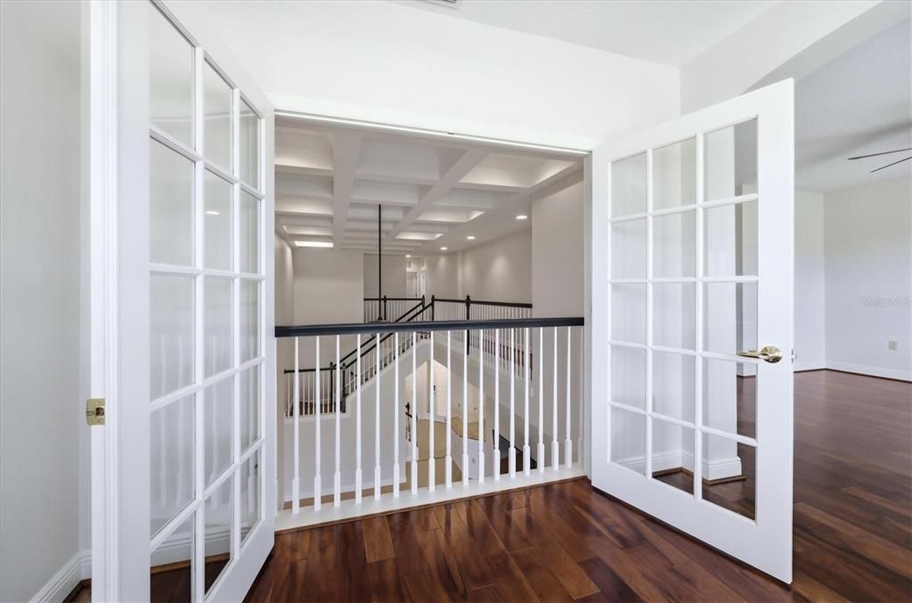 For Sale: $549,000 (4 beds, 3 baths, 2733 Square Feet)