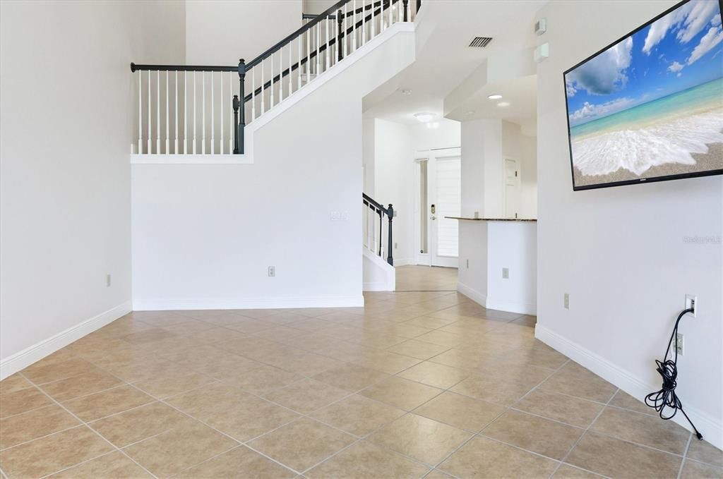 For Sale: $549,000 (4 beds, 3 baths, 2733 Square Feet)