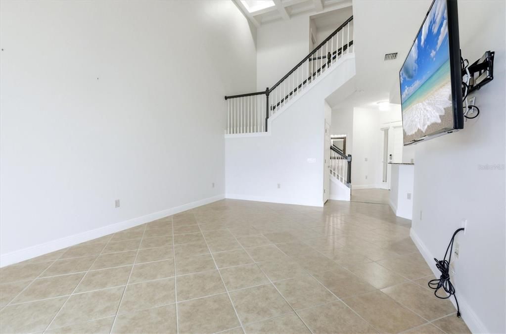 For Sale: $549,000 (4 beds, 3 baths, 2733 Square Feet)