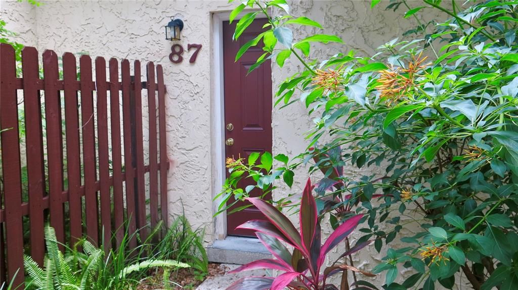 For Rent: $1,500 (2 beds, 1 baths, 1012 Square Feet)