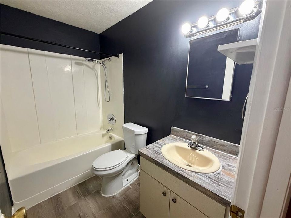 В аренду: $1,500 (2 спален, 1 ванн, 1012 Квадратных фут)