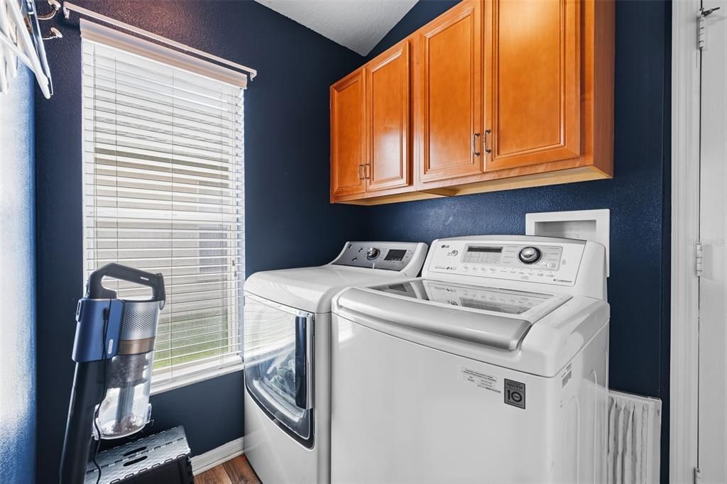 Activo con contrato: $389,999 (4 camas, 2 baños, 2080 Pies cuadrados)