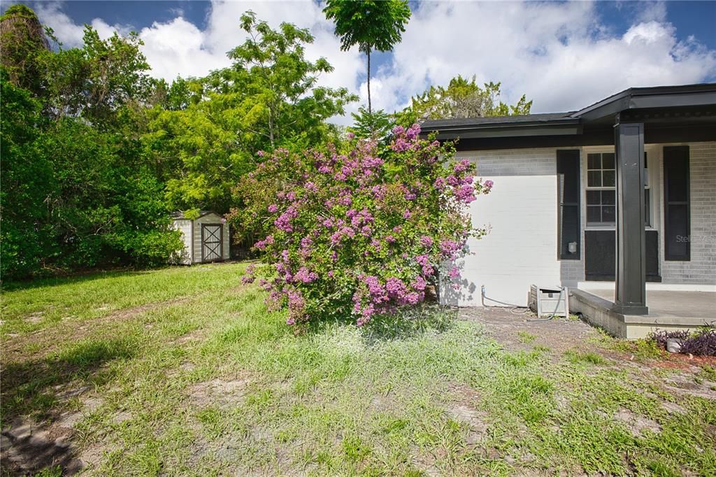 For Sale: $317,000 (3 beds, 2 baths, 1300 Square Feet)