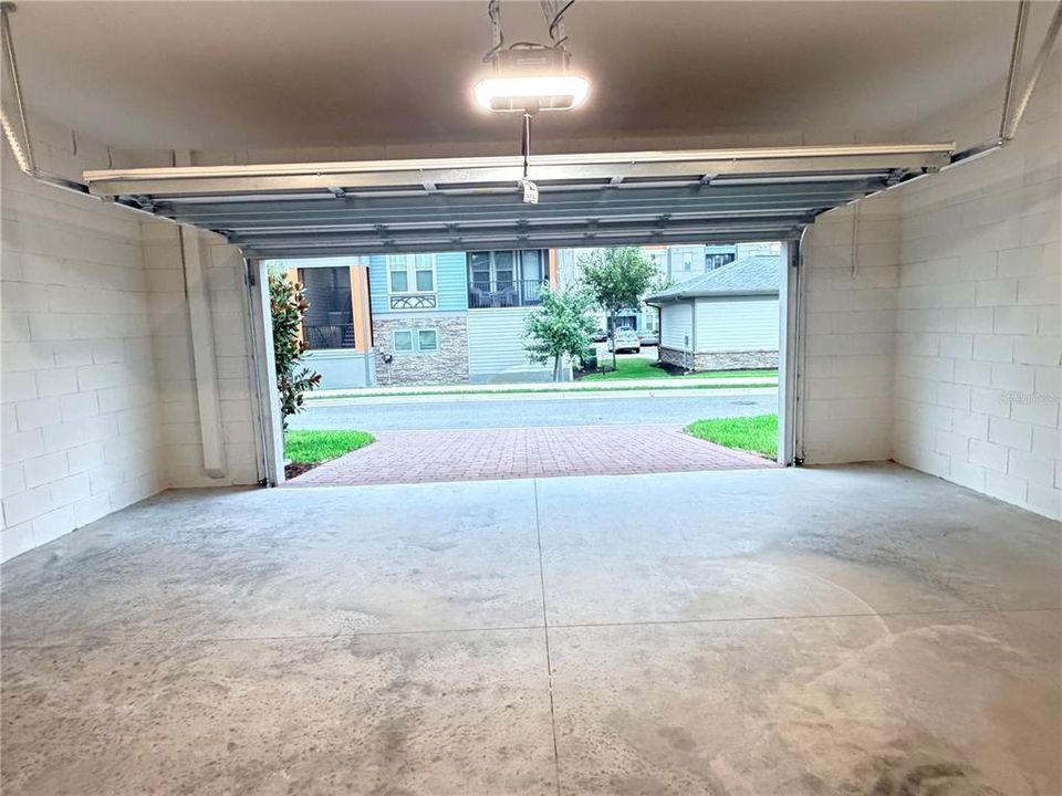 For Rent: $2,700 (4 beds, 3 baths, 2498 Square Feet)