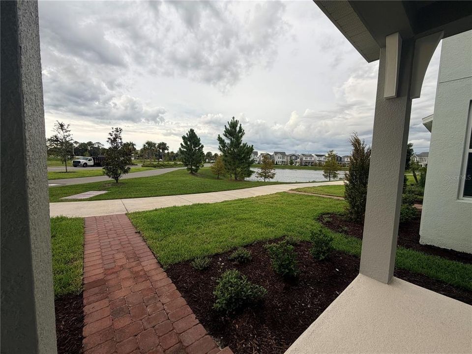 For Rent: $2,700 (4 beds, 3 baths, 2498 Square Feet)