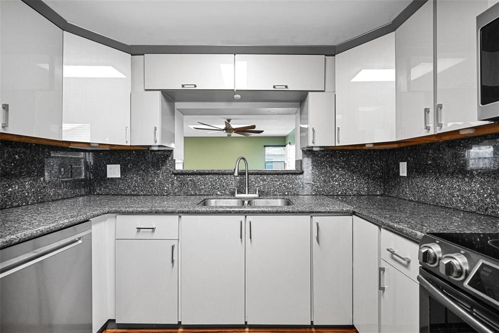 For Rent: $4,200 (4 beds, 2 baths, 2236 Square Feet)