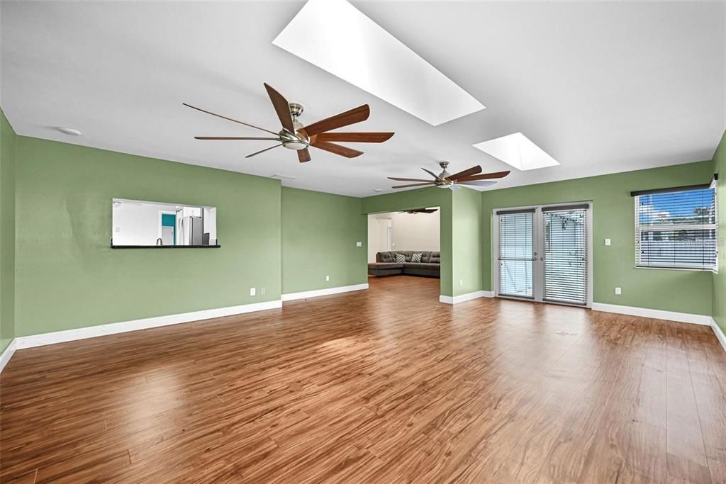 For Rent: $4,200 (4 beds, 2 baths, 2236 Square Feet)
