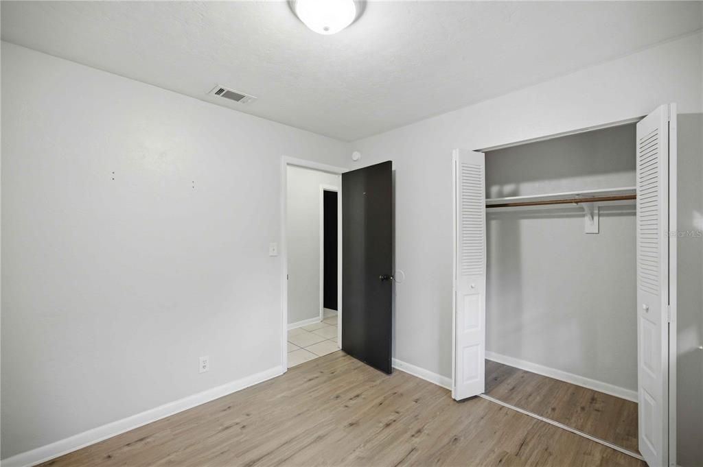 For Sale: $225,000 (3 beds, 2 baths, 1265 Square Feet)