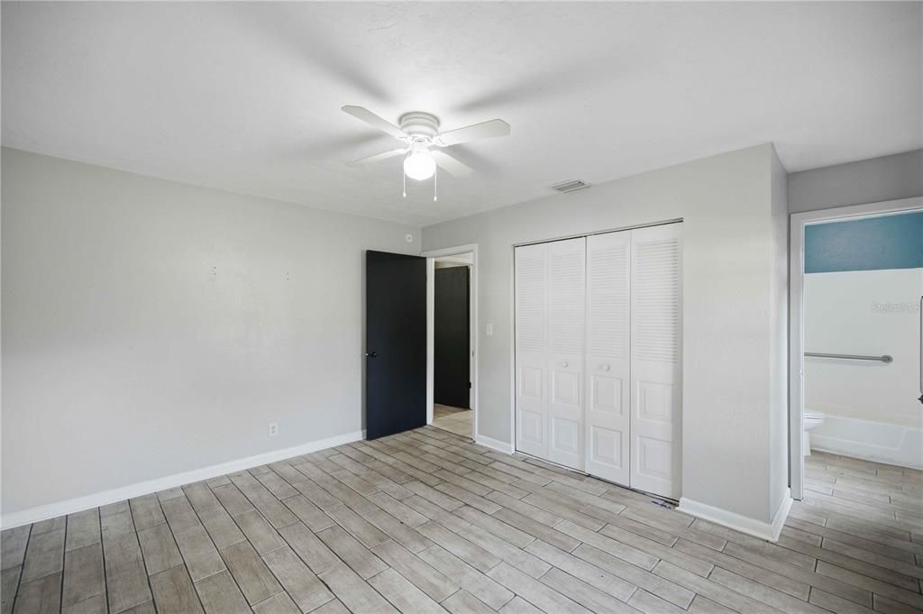 For Sale: $225,000 (3 beds, 2 baths, 1265 Square Feet)