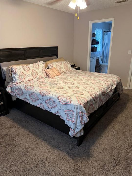 For Sale: $329,000 (4 beds, 2 baths, 1701 Square Feet)