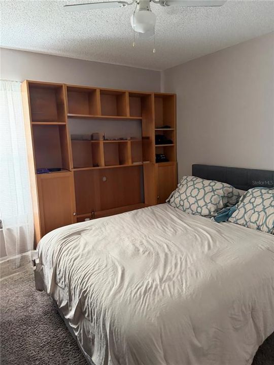 For Sale: $329,000 (4 beds, 2 baths, 1701 Square Feet)