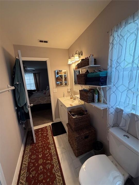 For Sale: $329,000 (4 beds, 2 baths, 1701 Square Feet)
