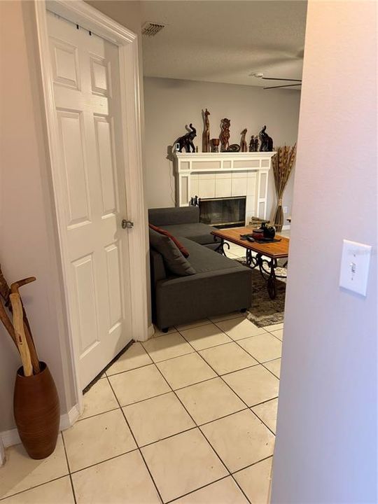 For Sale: $329,000 (4 beds, 2 baths, 1701 Square Feet)