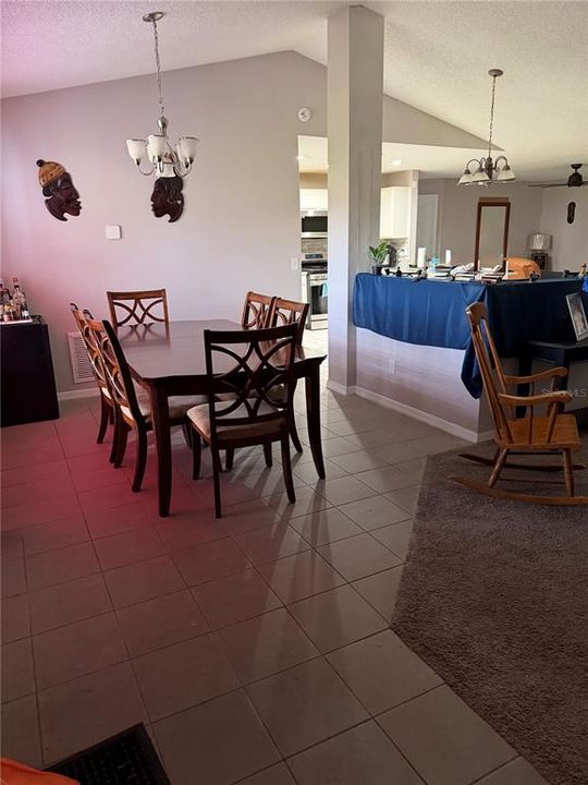 For Sale: $329,000 (4 beds, 2 baths, 1701 Square Feet)