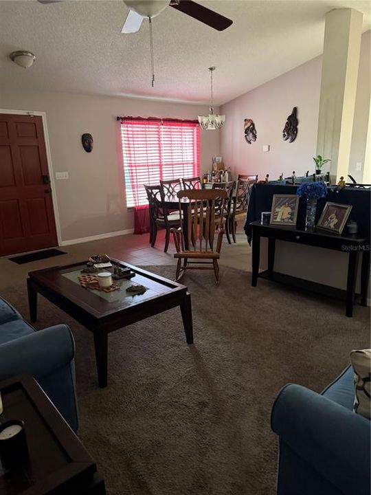 For Sale: $329,000 (4 beds, 2 baths, 1701 Square Feet)