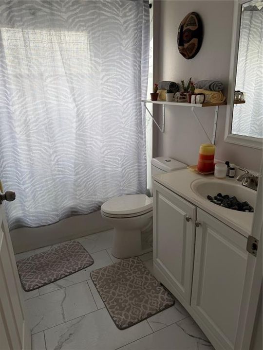 For Sale: $329,000 (4 beds, 2 baths, 1701 Square Feet)