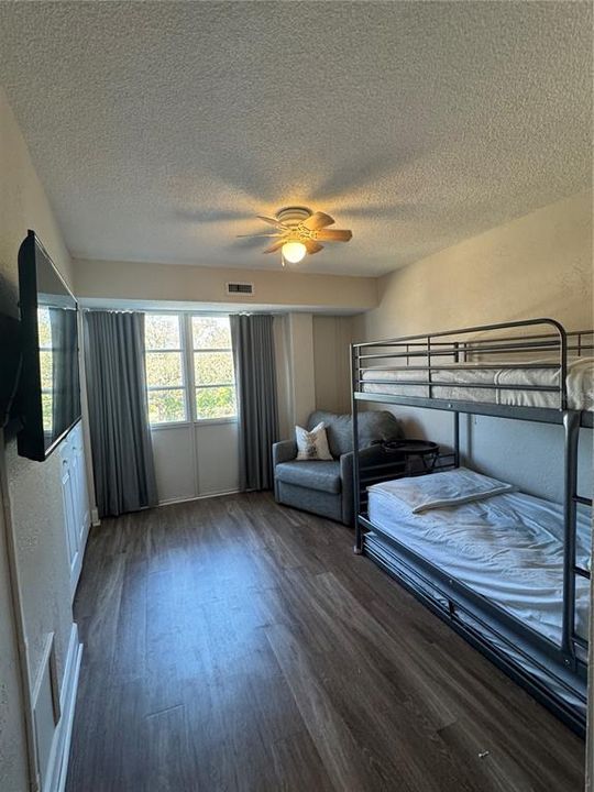 En Renta: $1,750 (2 camas, 1 baños, 887 Pies cuadrados)