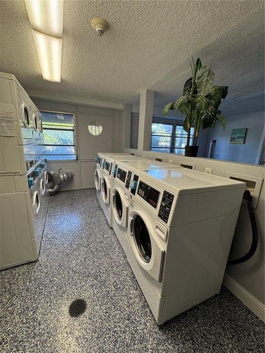 En Renta: $1,750 (2 camas, 1 baños, 887 Pies cuadrados)